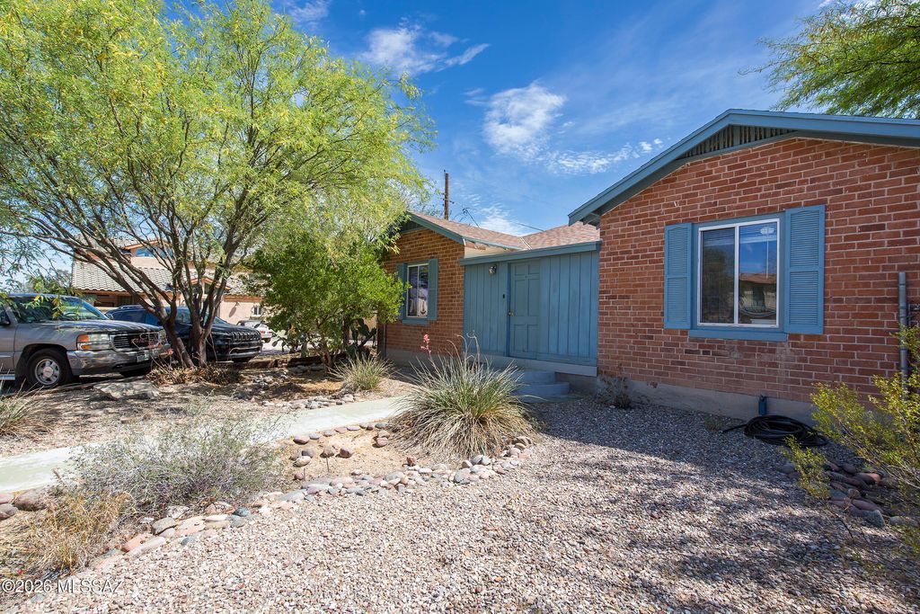 1512 N 3rd Avenue, Tucson, AZ 85705