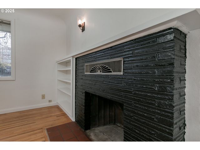 1195 ALMADEN St, Eugene, OR 97402