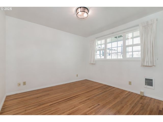 1195 ALMADEN St, Eugene, OR 97402