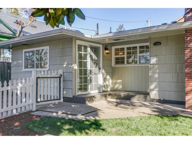 1195 ALMADEN St, Eugene, OR 97402