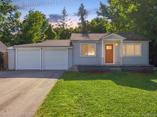 4030 Manitoba Street, Auburn Hills, MI 48326