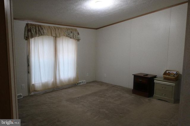 38 BROADWING DR, Hanover, PA 17331