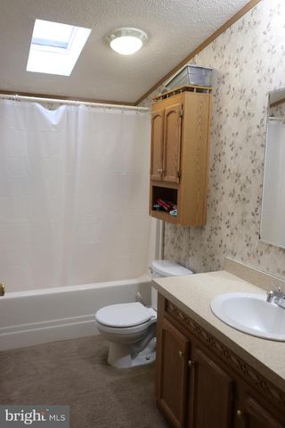 38 BROADWING DR, Hanover, PA 17331