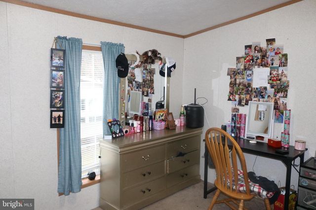 38 BROADWING DR, Hanover, PA 17331