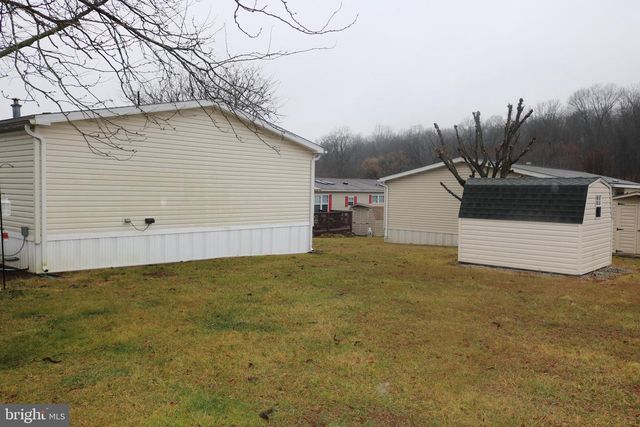 38 BROADWING DR, Hanover, PA 17331