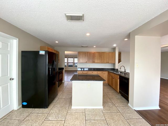 2510 Village Pkwy, San Antonio, TX 78251