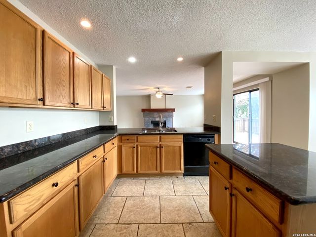 2510 Village Pkwy, San Antonio, TX 78251