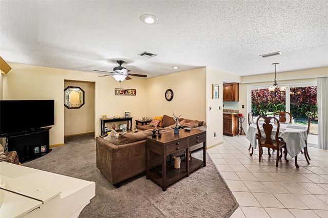 5923 DUNFRIES ST N, St Petersburg, FL 33709
