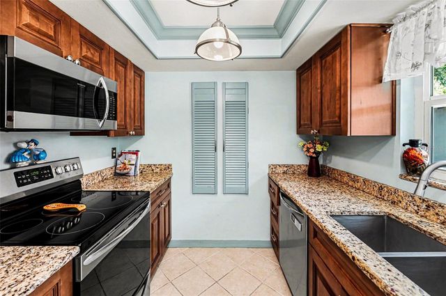 5923 DUNFRIES ST N, St Petersburg, FL 33709
