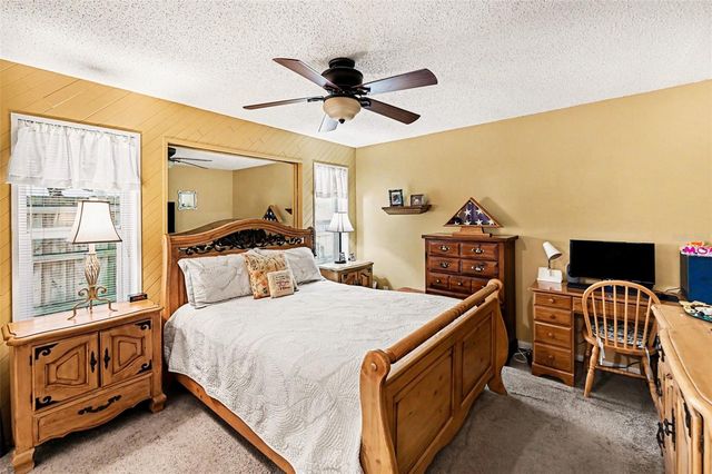 5923 DUNFRIES ST N, St Petersburg, FL 33709