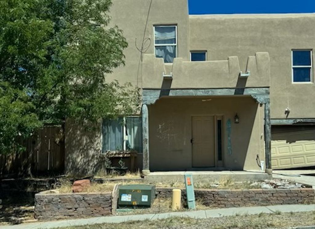 4715 Sambra, Santa Fe, NM 87507