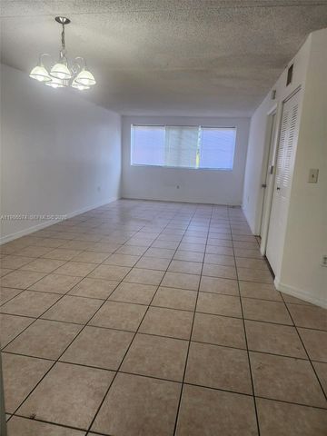 6195 NW 186th St 309, Hialeah, FL 33015