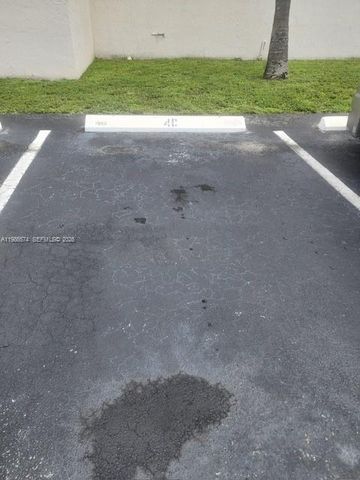 6195 NW 186th St 309, Hialeah, FL 33015