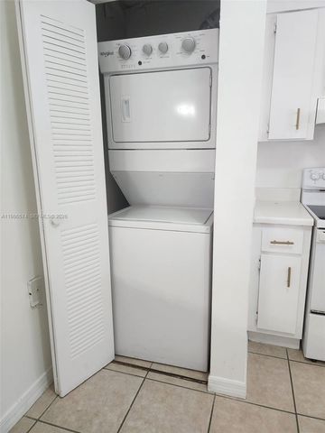 6195 NW 186th St 309, Hialeah, FL 33015