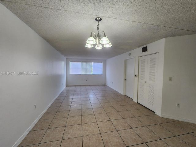 6195 NW 186th St 309, Hialeah, FL 33015