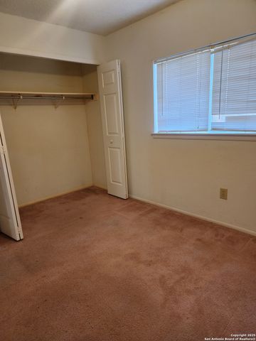 11090 Kimes Park, San Antonio, TX 78249