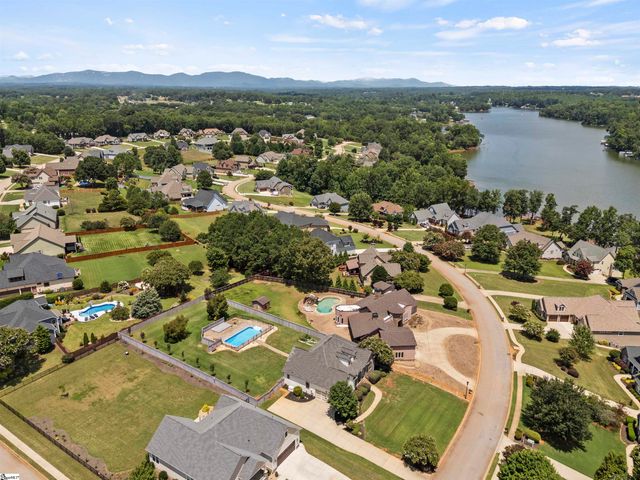 127 Carshalton Drive, Lyman, SC 29365