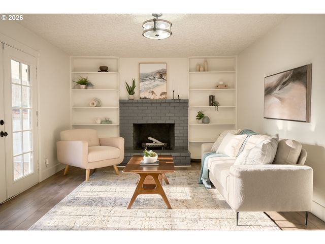 823 Ne 96TH Ave, Vancouver, WA 98664