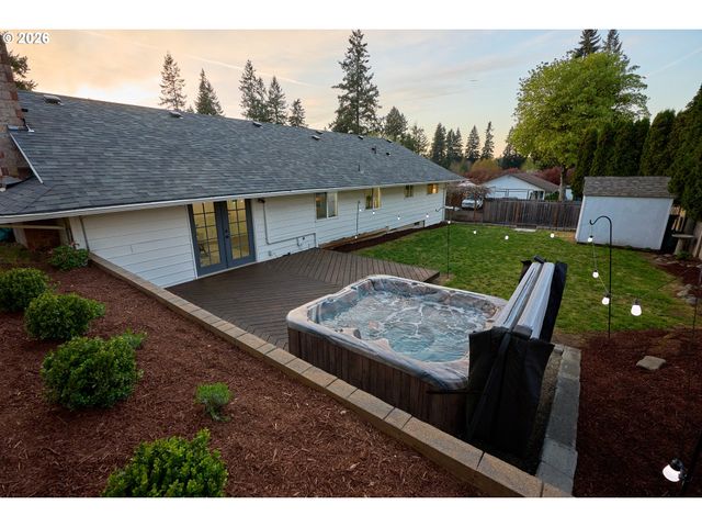 823 Ne 96TH Ave, Vancouver, WA 98664
