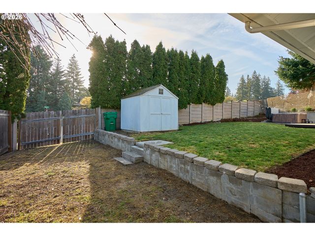 823 Ne 96TH Ave, Vancouver, WA 98664