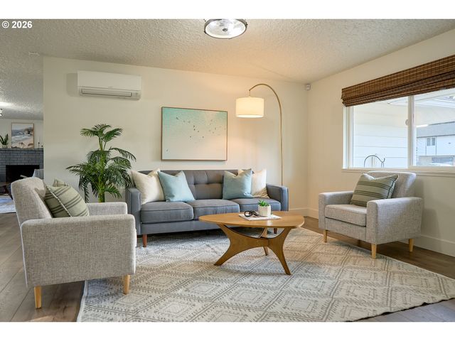 823 Ne 96TH Ave, Vancouver, WA 98664