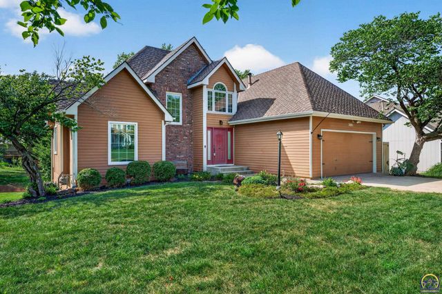 3831 SW Friar RD, Topeka, KS 66610