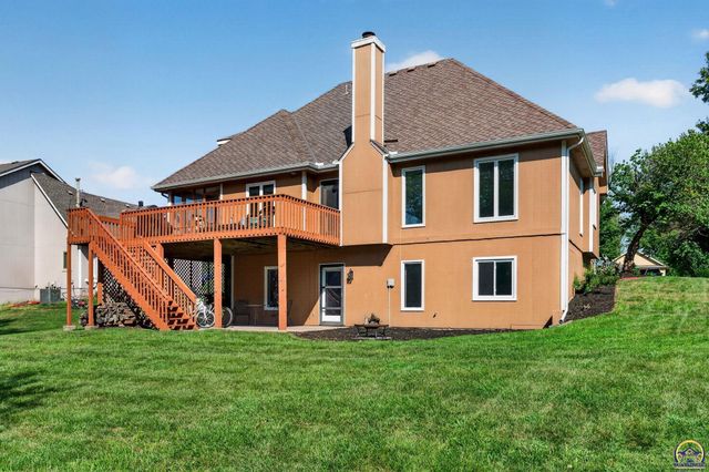 3831 SW Friar RD, Topeka, KS 66610