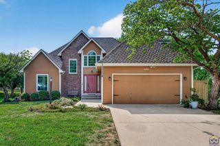 3831 SW Friar RD, Topeka, KS 66610