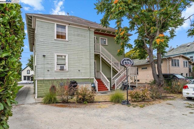 954 Park St, Alameda, CA 94501