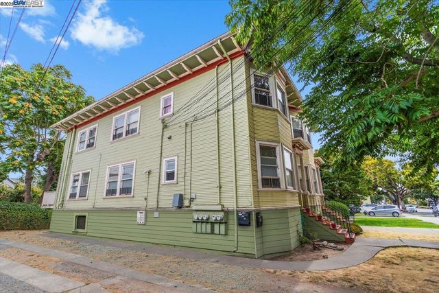 954 Park St, Alameda, CA 94501
