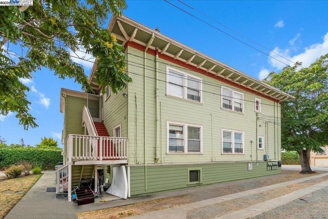 954 Park St, Alameda, CA 94501
