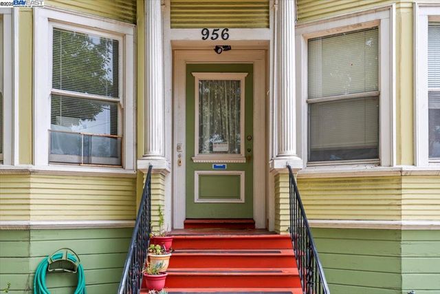 954 Park St, Alameda, CA 94501