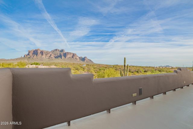 3745 E MINING CAMP Street, Apache Junction, AZ 85119