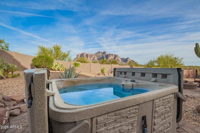 3745 E MINING CAMP Street, Apache Junction, AZ 85119