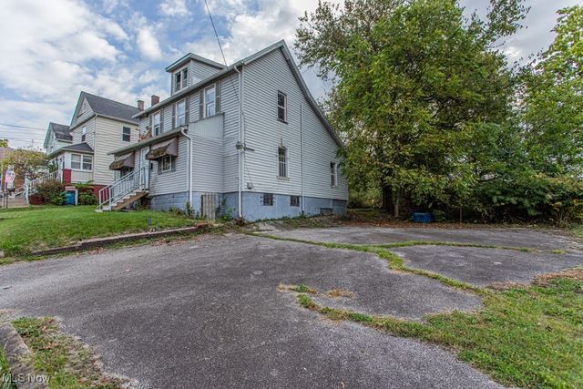 111 Madison Street, Campbell, OH 44405