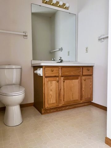 13116 Vintage Street NW, Coon Rapids, MN 55448