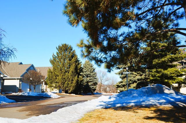 13116 Vintage Street NW, Coon Rapids, MN 55448