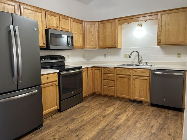 13116 Vintage Street NW, Coon Rapids, MN 55448