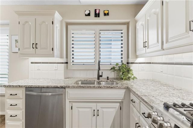 5004 W 120TH Place, Overland Park, KS 66209
