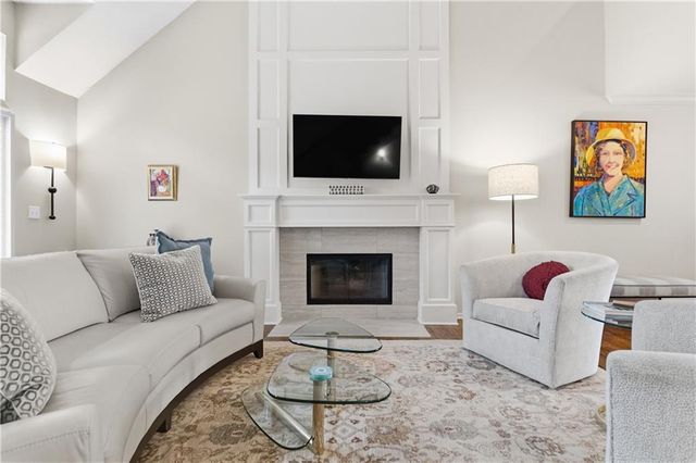 5004 W 120TH Place, Overland Park, KS 66209