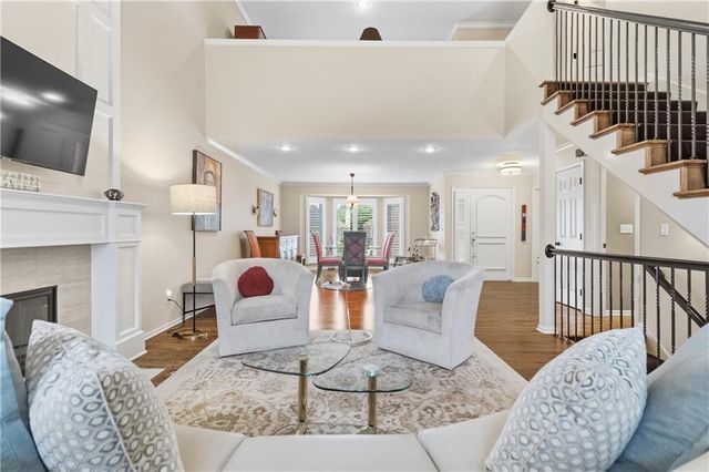 5004 W 120TH Place, Overland Park, KS 66209