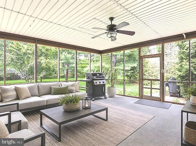 2748 VALLEY WOODS RD, Hatfield, PA 19440
