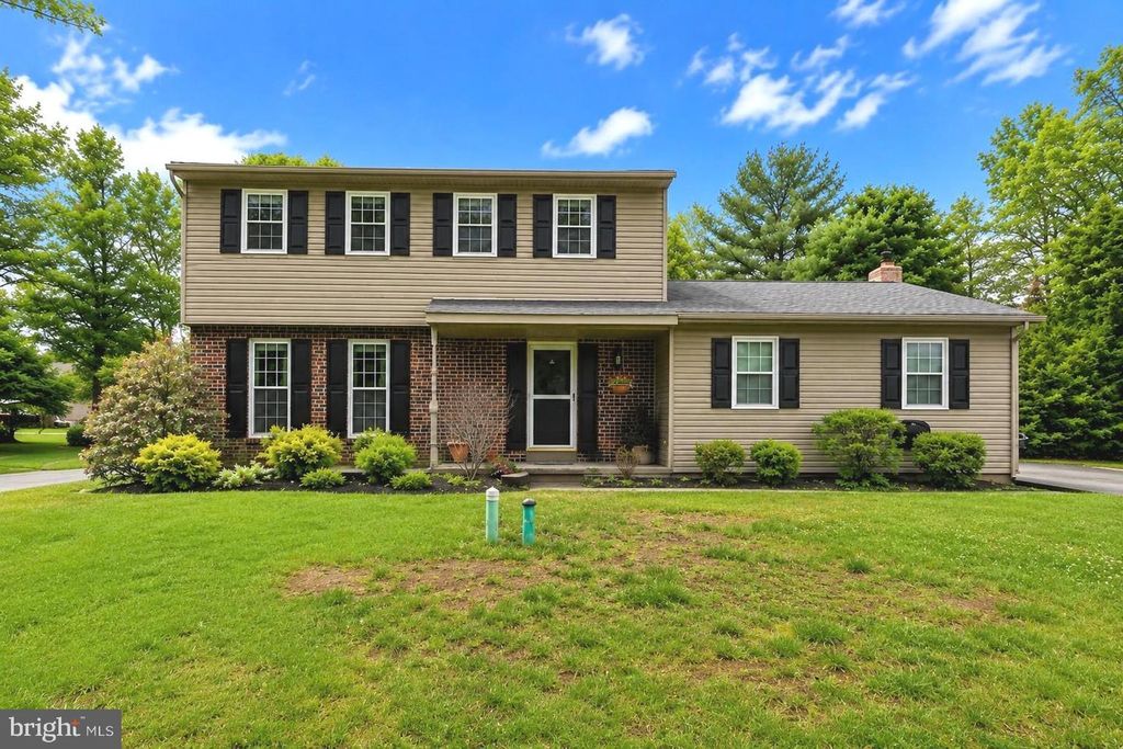 2748 VALLEY WOODS RD, Hatfield, PA 19440