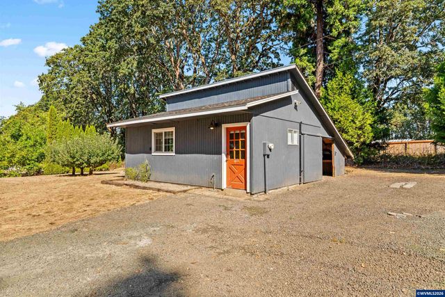 7275 SW Deerhaven Dr, Corvallis, OR 97333