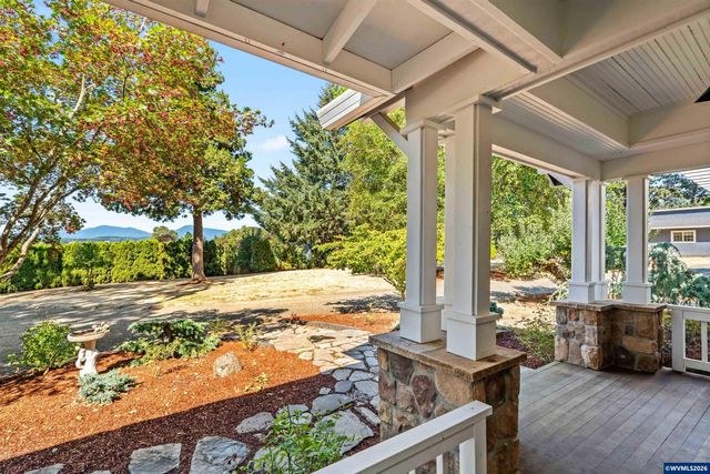 7275 SW Deerhaven Dr, Corvallis, OR 97333