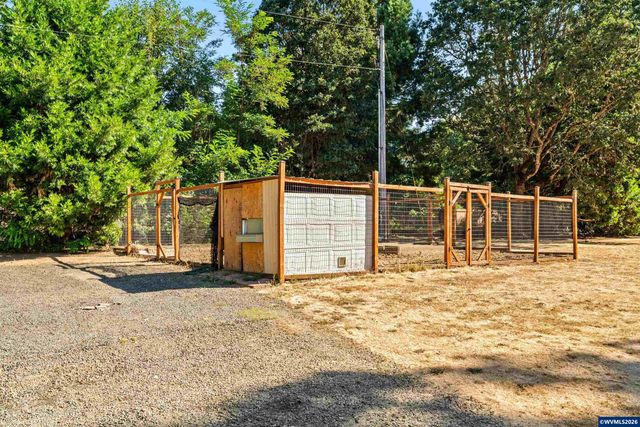 7275 SW Deerhaven Dr, Corvallis, OR 97333
