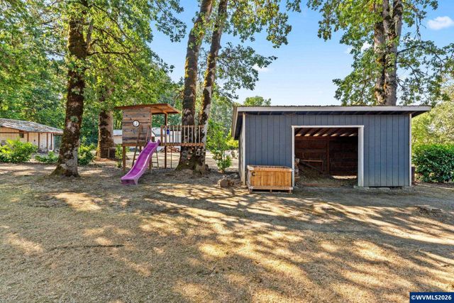 7275 SW Deerhaven Dr, Corvallis, OR 97333