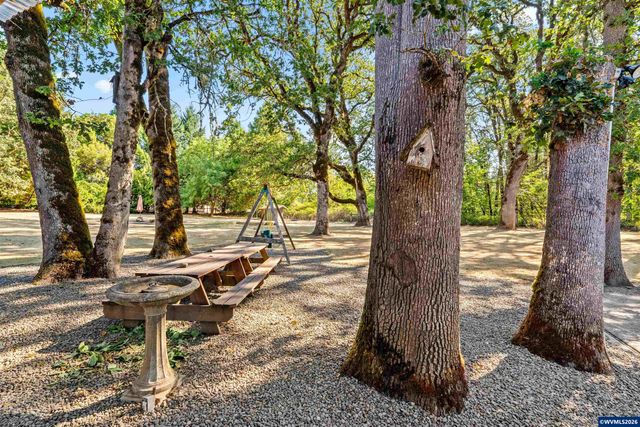 7275 SW Deerhaven Dr, Corvallis, OR 97333
