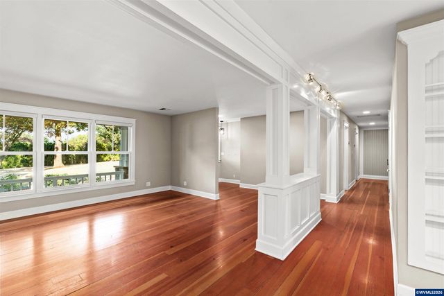 7275 SW Deerhaven Dr, Corvallis, OR 97333