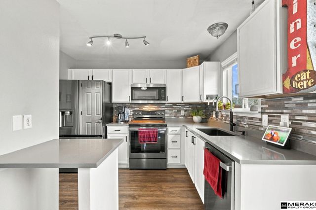 10868 Girard Street, Omaha, NE 68142